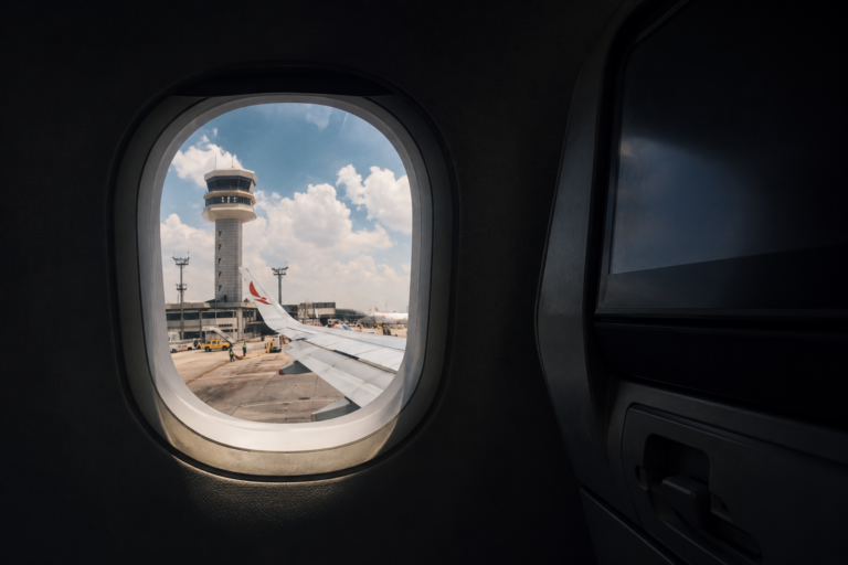 Can you travel abroad with Asylee status before a green card? / Puede viajar con estatus de asilado antes de su green card?